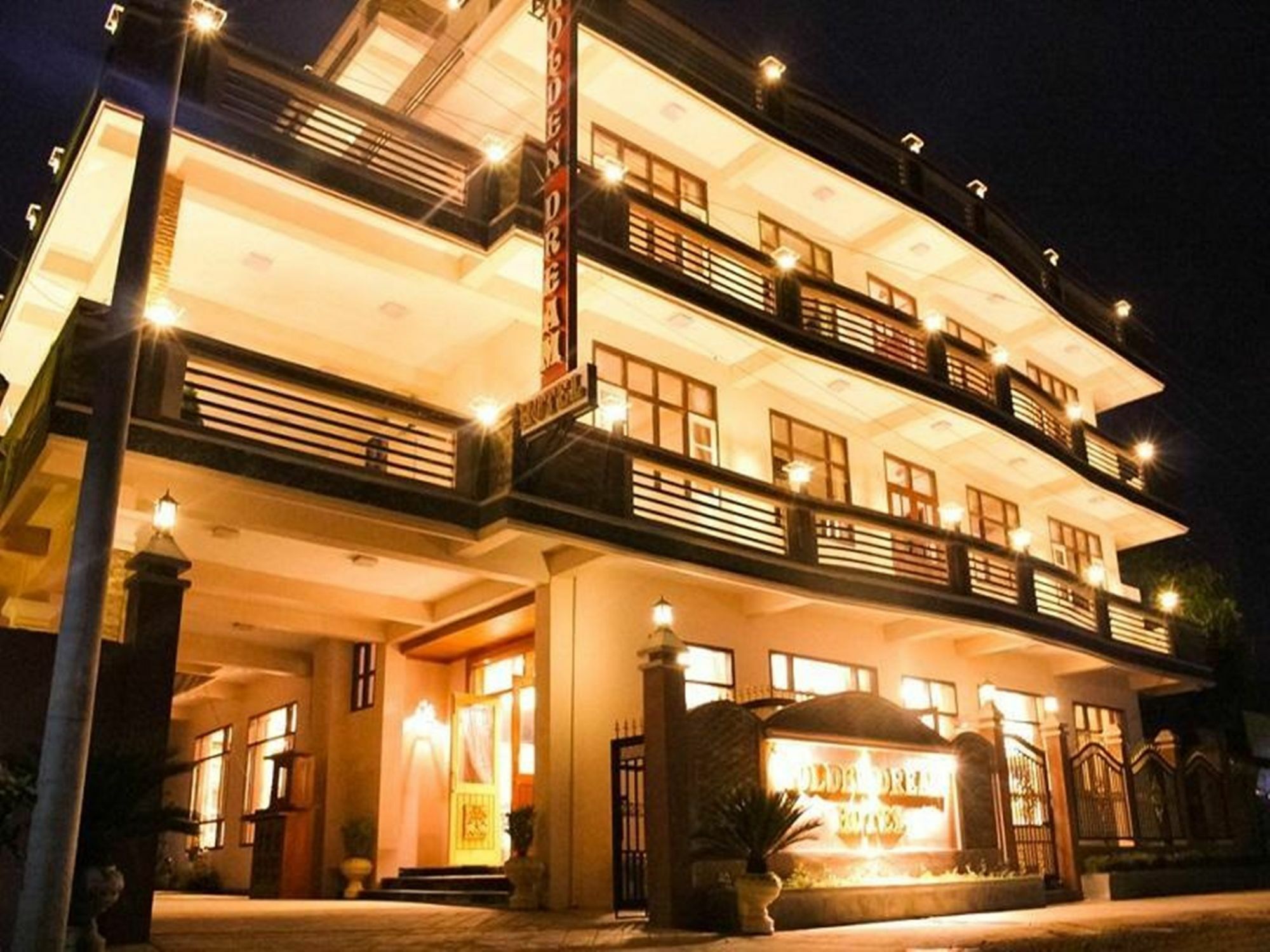 Golden Dream Hotel Nyaung Shwe Exterior foto